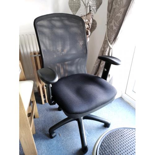 Ergonomic high back swivel reclining office computer office chair