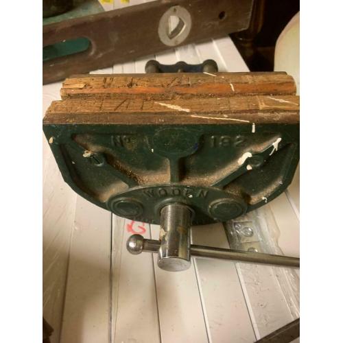 Vintage vice (Woden)