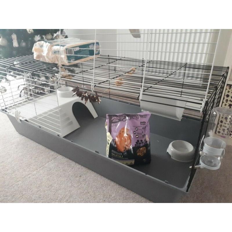 Brand new XL guinea pig cage plus accessories