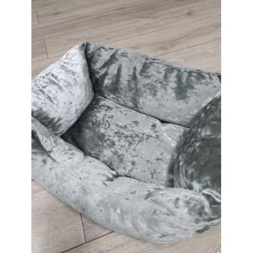 Cat bed