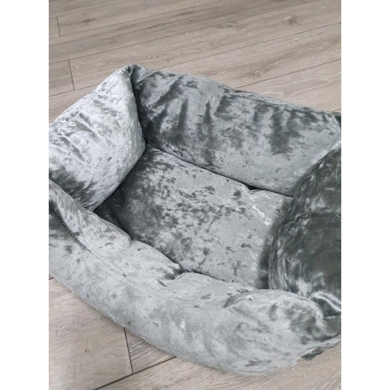 Cat bed