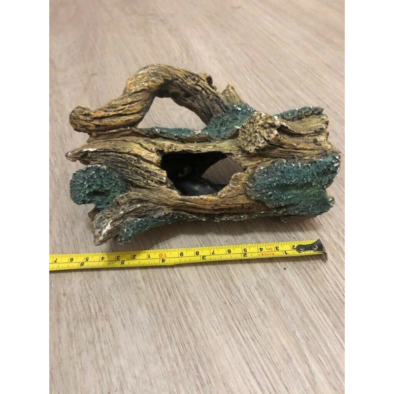 Medium fish tank ornament - log