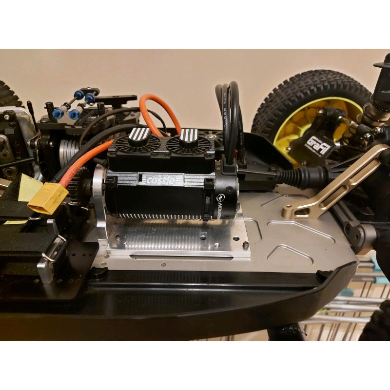 Brushless losi 5ive b. Huge spec!