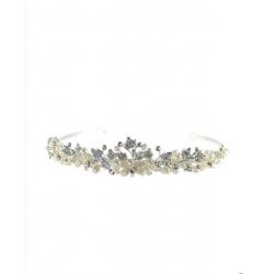 Beautiful pearl and diamant? bridal headband tiara headpiece. Immaculate condition.
