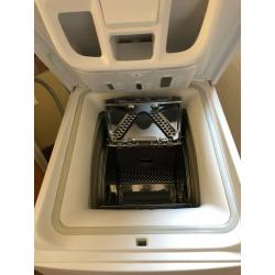 Hotpoint Aquarious WMTF 722H freestanding top loading washing machine