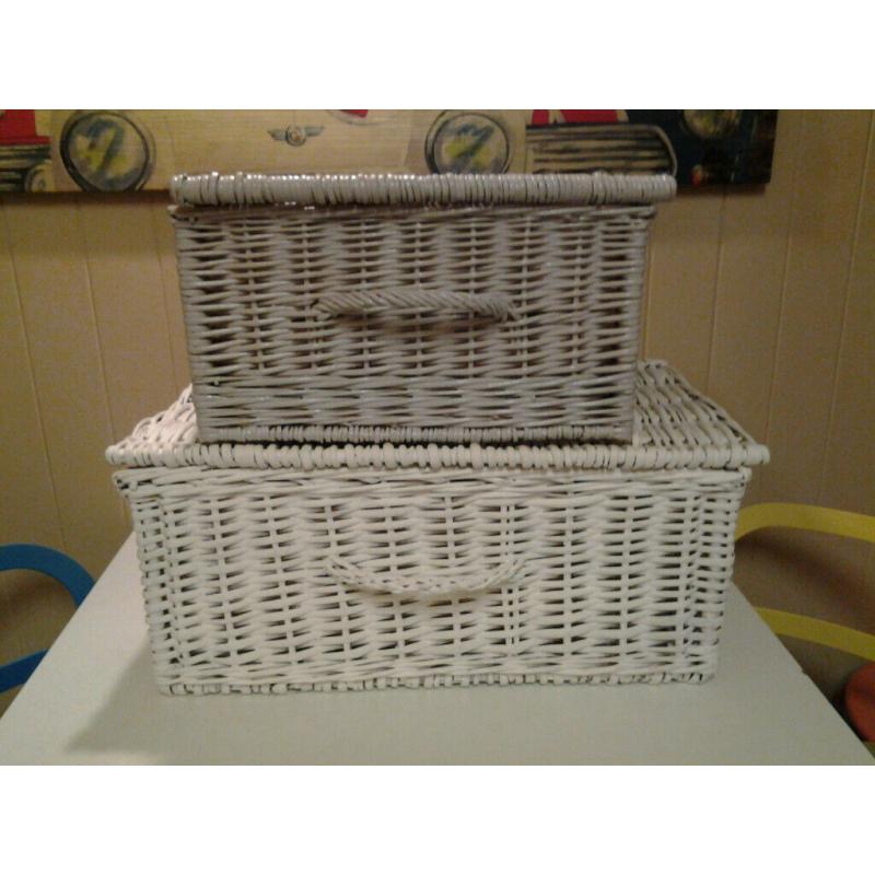 TWO LARGE WICKER HAMPERS .. CHRISTMAS/DISPLAY/STORAGE