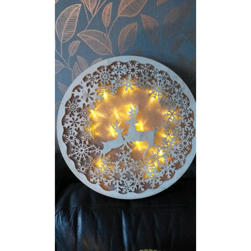 Light up wall decoration
