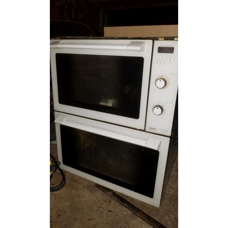 Zanussi Built in Gas Double Oven and Grill