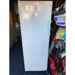 LIEBHERR FRIDGE - PREMIUM BIO FRESH