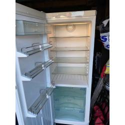 LIEBHERR FRIDGE - PREMIUM BIO FRESH