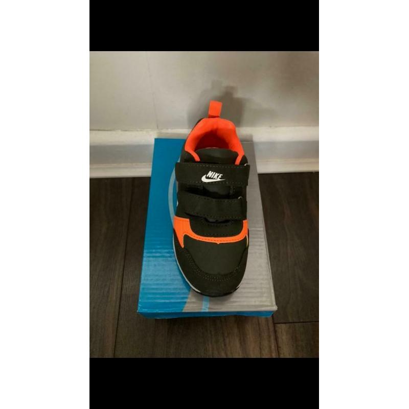 Toddlers trainers