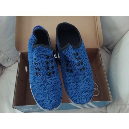 Light up Trainers size 5uk