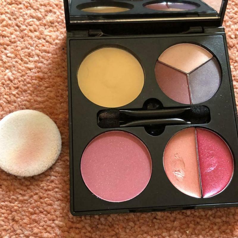 ME Makeover Essentials 24/7 Portfolio Sunset Color Kit Eyeshadow Blusher Lips