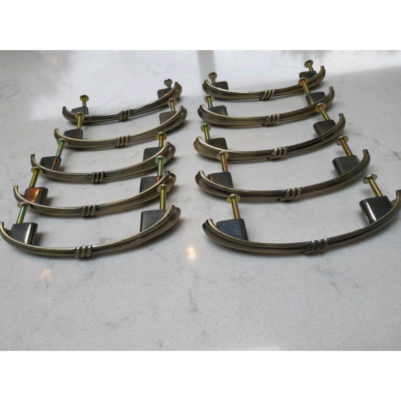 Antique Brass finish cabinet cupboard handles. 10 available