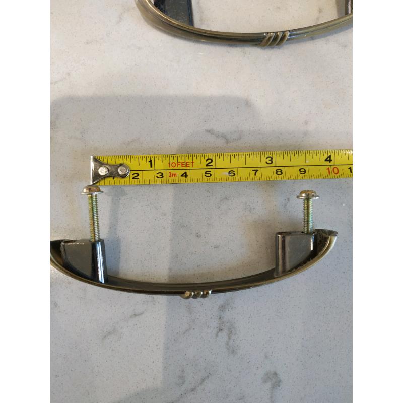 Antique Brass finish cabinet cupboard handles. 10 available
