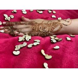 Henna artist