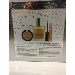 Laura Geller gift set