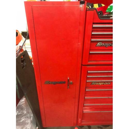 Snap on side locker