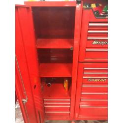 Snap on side locker