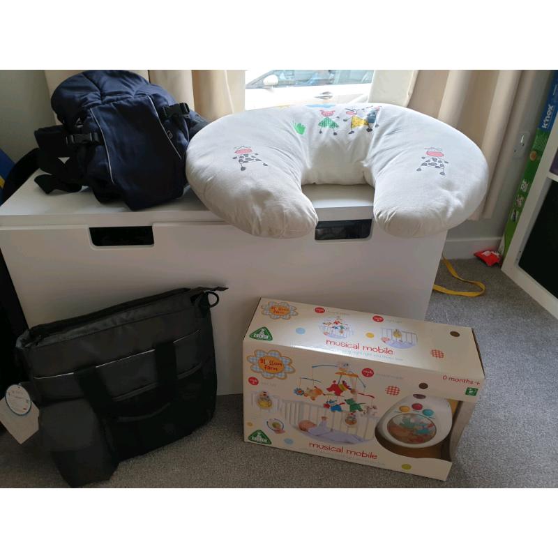 Baby bundle kit: nursing pillow,cot mobile,baby carrier, changing bag