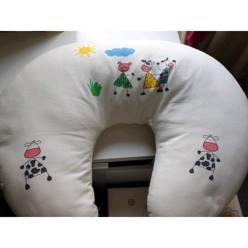 Baby bundle kit: nursing pillow,cot mobile,baby carrier, changing bag
