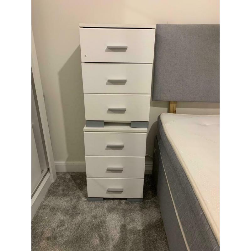 King size bed and drawers
