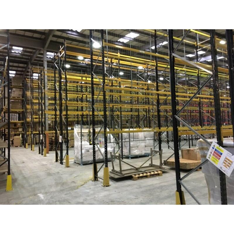 JOB LOT link pallet racking excellent condition ( pallet racking , industrial storage )