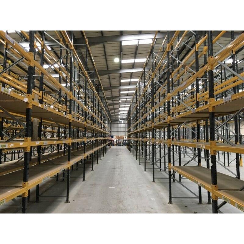 JOB LOT link pallet racking excellent condition ( pallet racking , industrial storage )