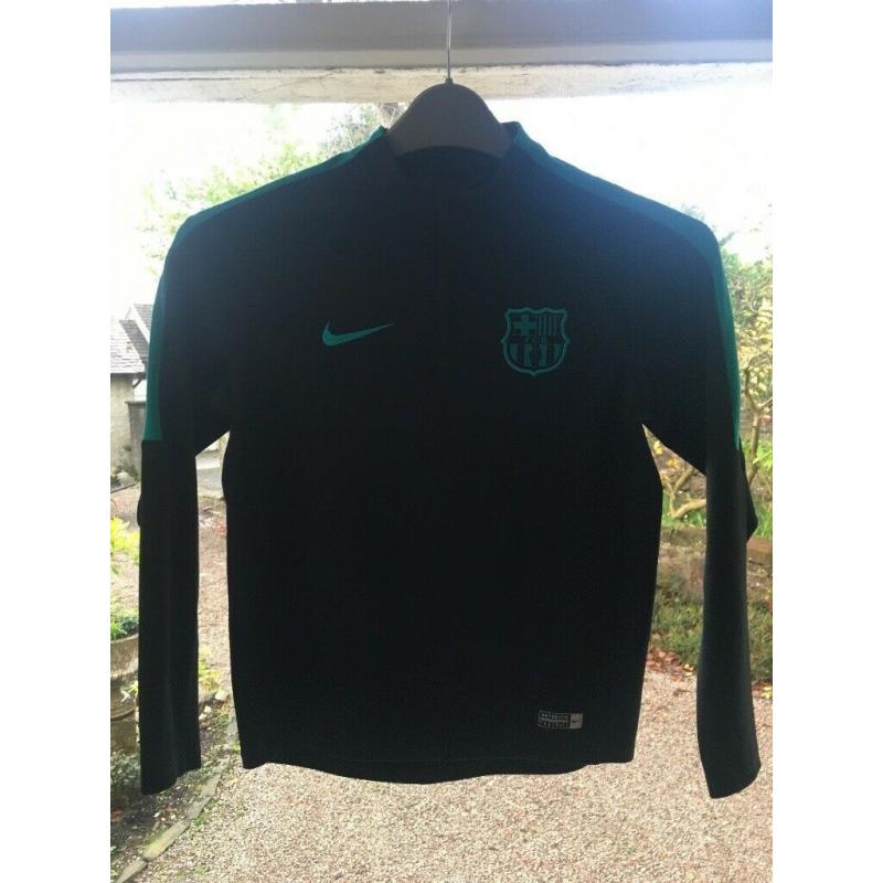 LARGE SELECTION OF FOOTBALL KIT
