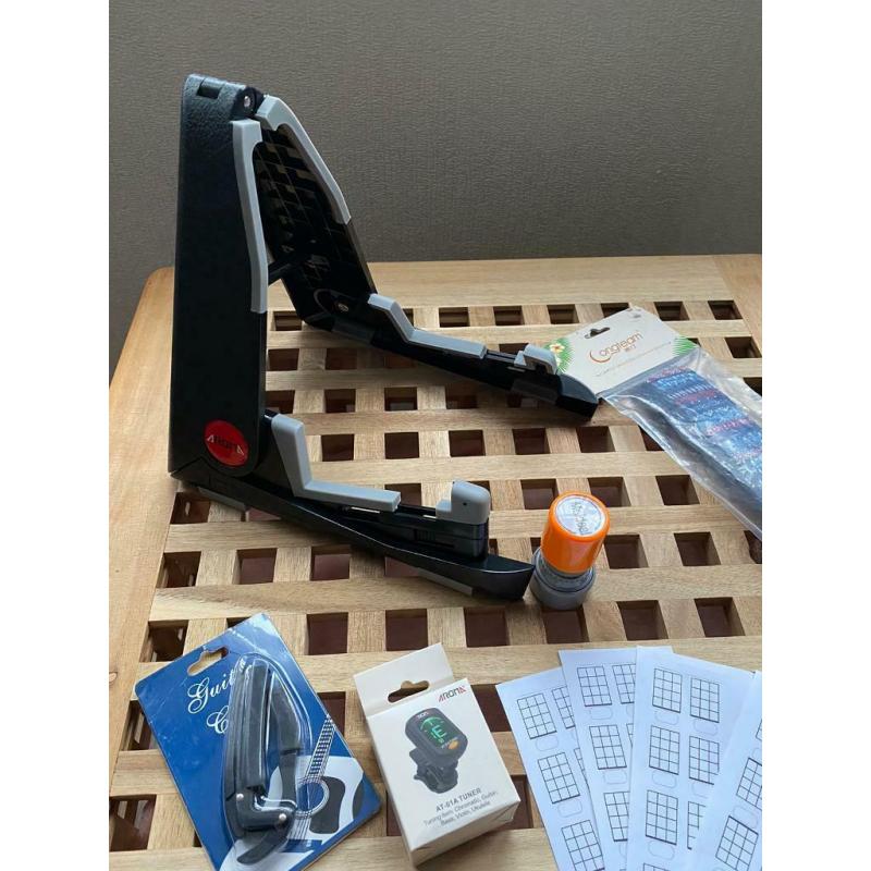 Ukulele accessories