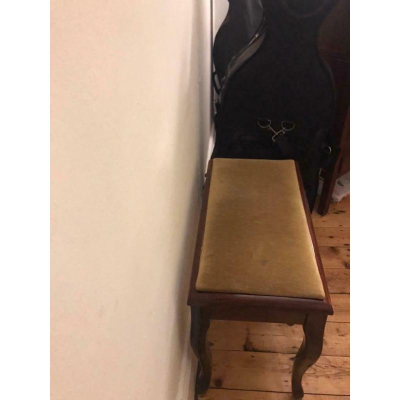 Piano stool
