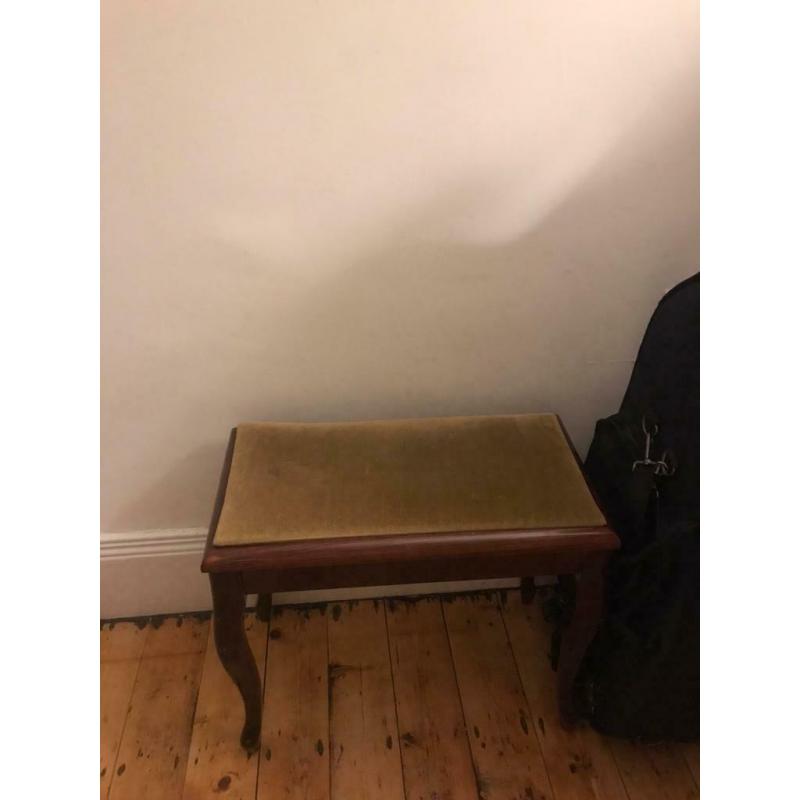 Piano stool