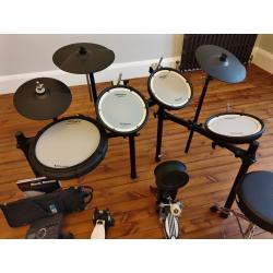Roland TD-17KV V-Drums Electronic Drum Kit With Mesh-Head Skins