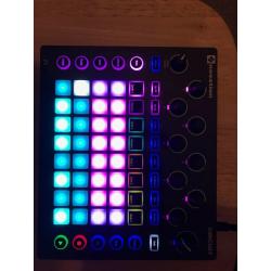 [LIKE NEW] Novation Circuit groovebox/sequencer/synthesizer