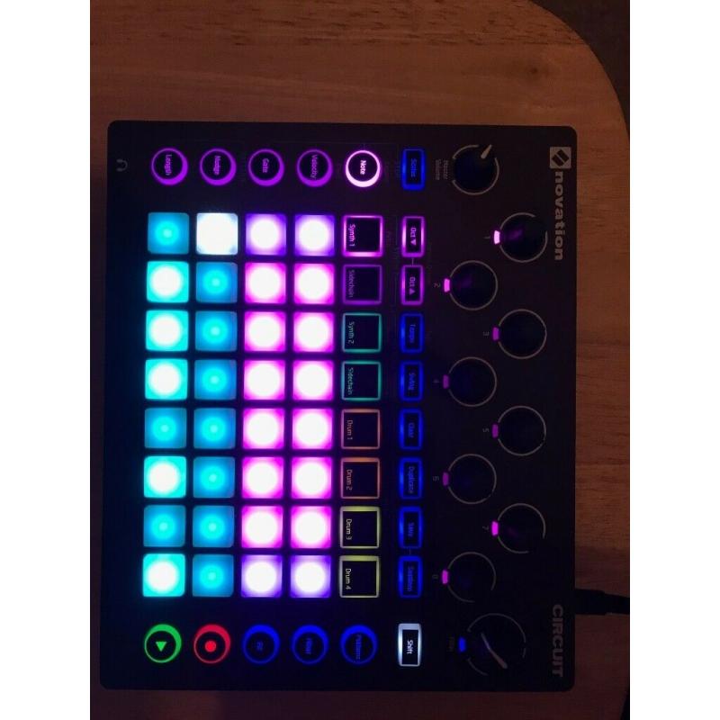 [LIKE NEW] Novation Circuit groovebox/sequencer/synthesizer