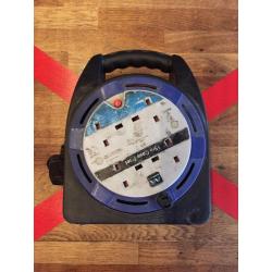 MASTERPLUG 4 SOCKET CASE CABLE REEL 15M