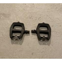 Road bike pedals