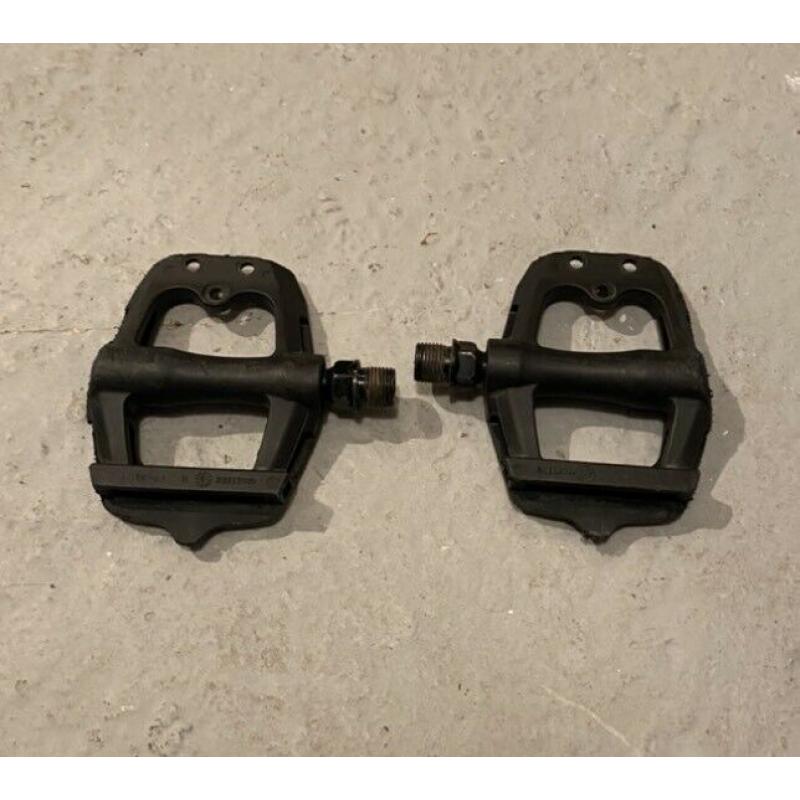 Road bike pedals