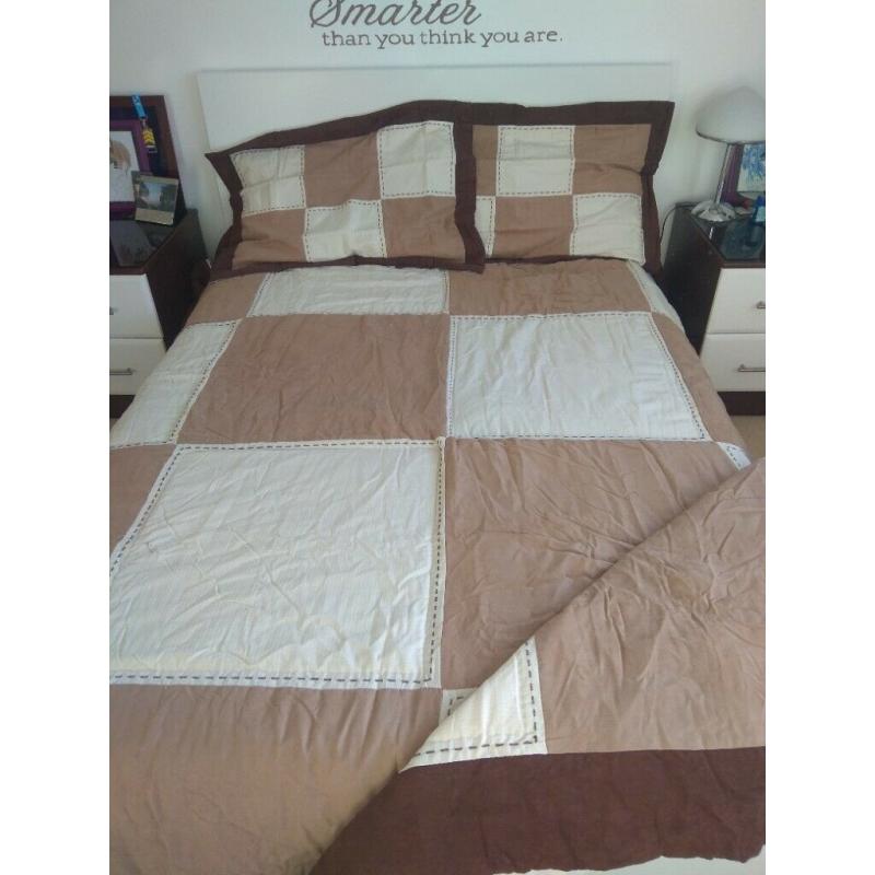 Bed Cover/Throw - Kingsize