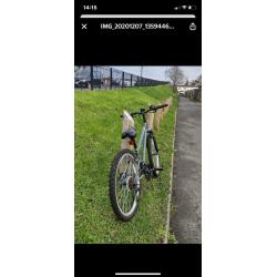 Teenagers bike, hardly used.