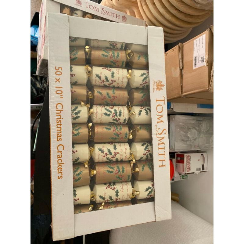 Christmas Crackers Tom Smith 50 x 10Gold/Cream Holly (Brand new in Box)