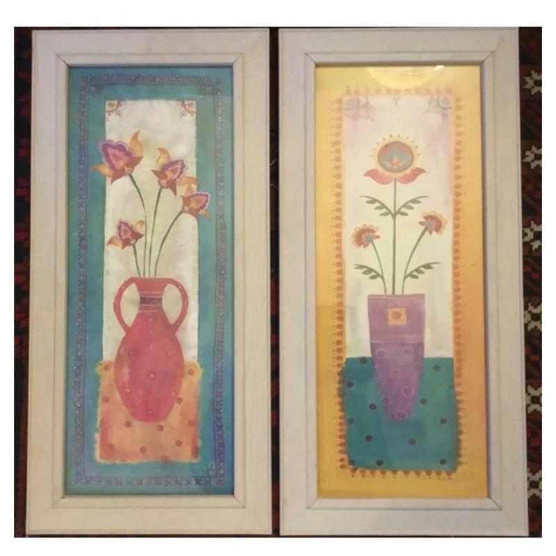 2 abstract/modern pictures of vases