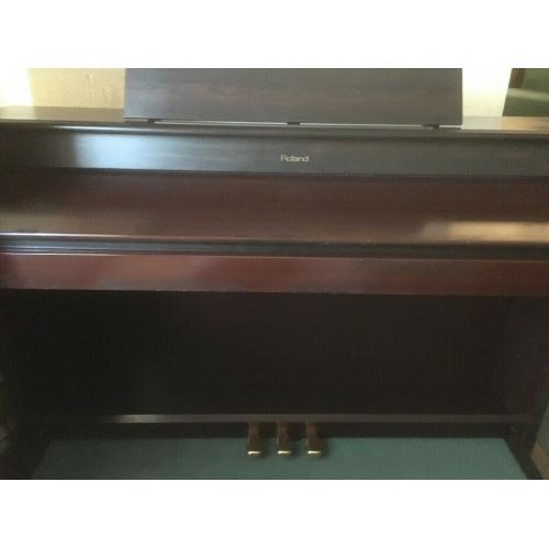 Roland HP555g with 88 keys