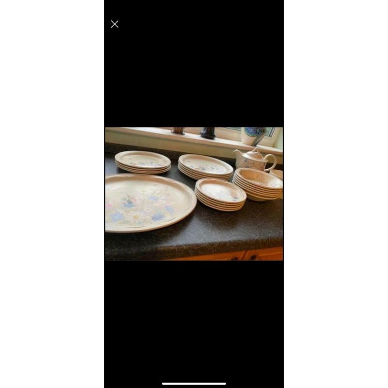 Poole Springtime part dinner service