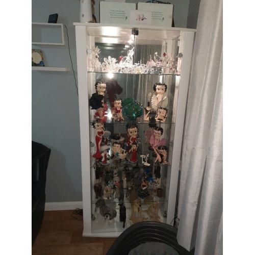display cabinet
