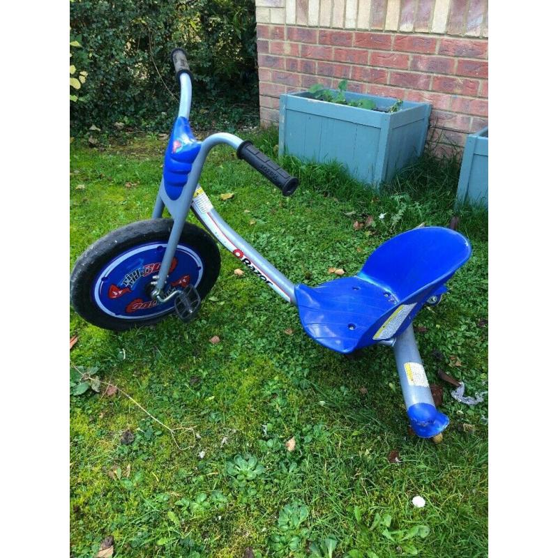 Razor Go Cart and knee/armpads