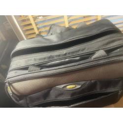 Targus on wheel laptop bag