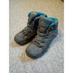 Women's/ ladies hiking boots size 4 (37)