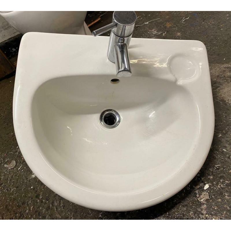 3 piece bathroom suite