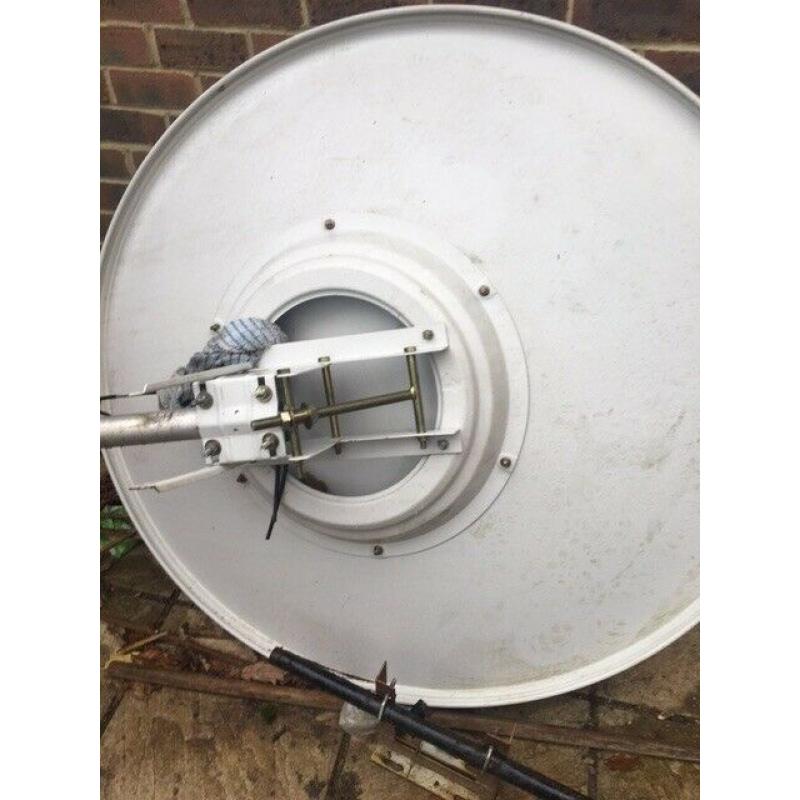 Satellite dish 120 CM (4 feet)
